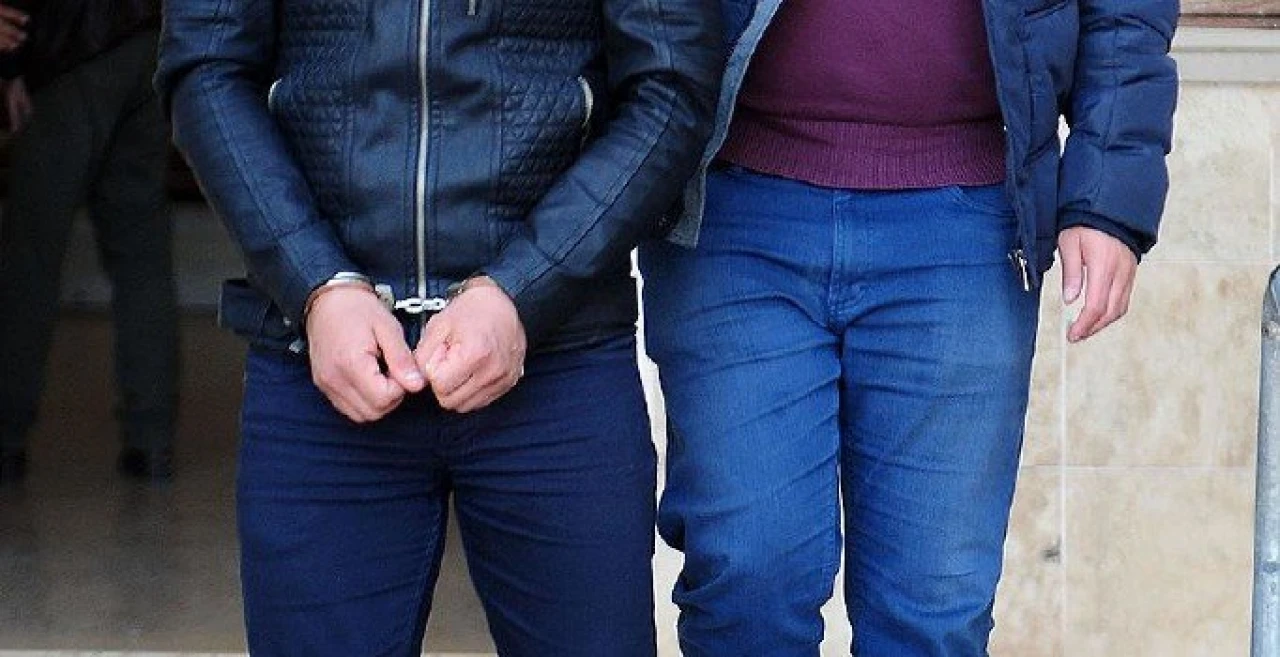 Başakşehir’de sahte alkol ve uyuşturucu baskını: 2 kişi tutuklandı