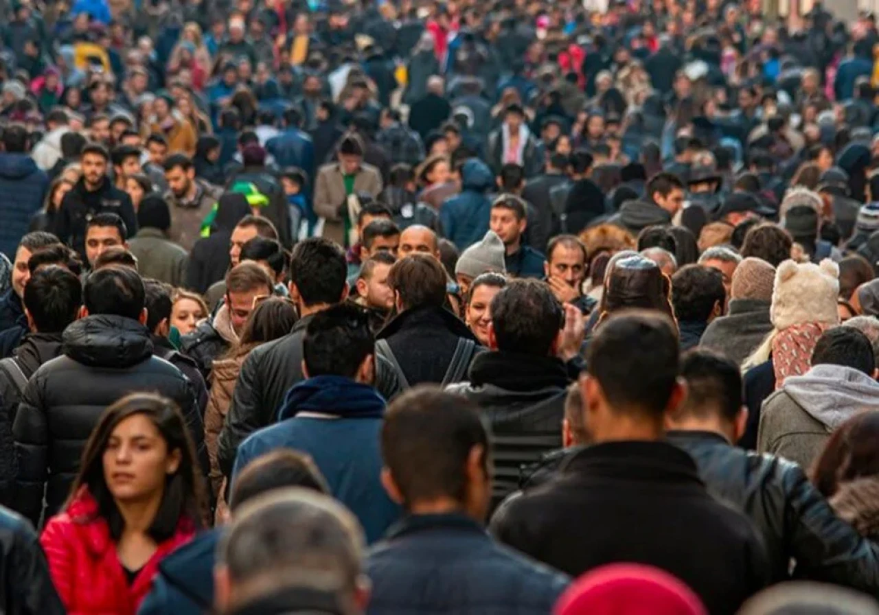 Türkiye’nin en kalabalık ilçeleri: Hangi ilçeler şehirlerden daha kalabalık?