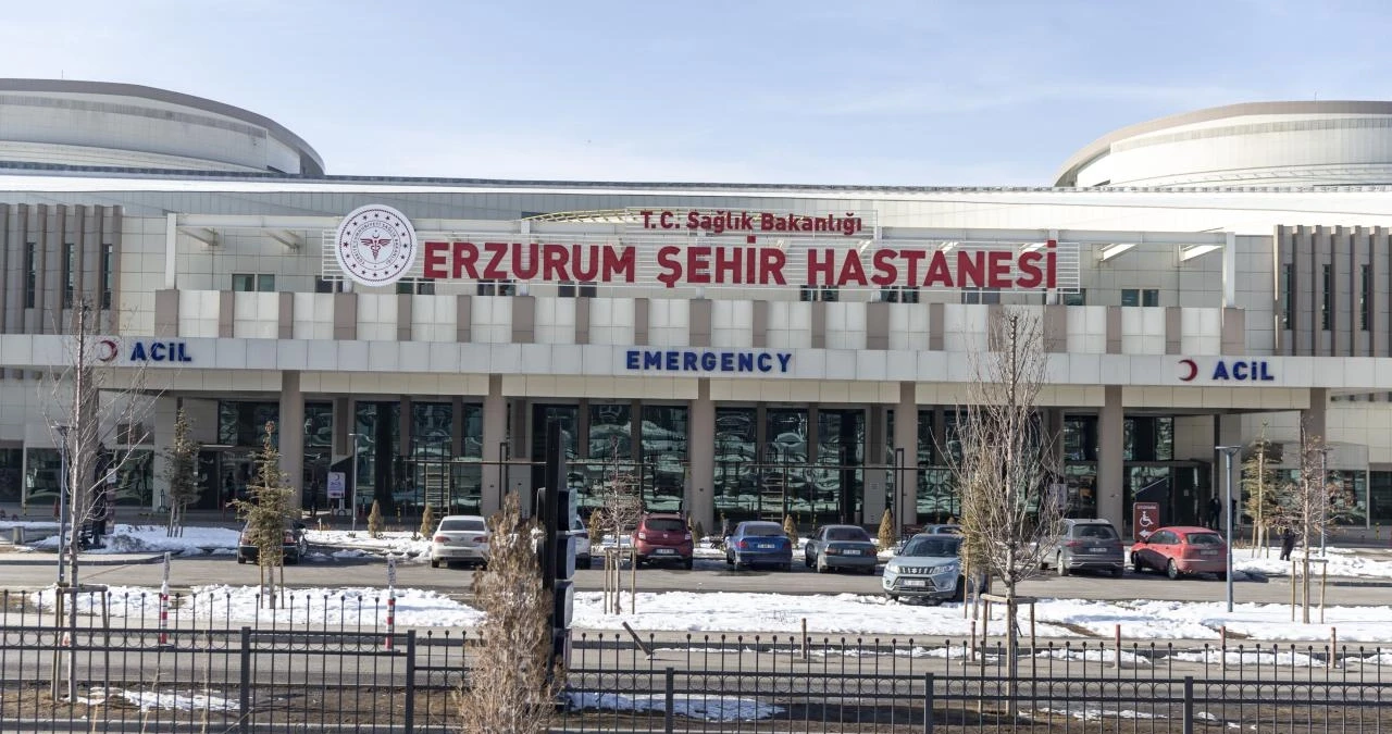 Erzurum Şehir Hastanesi'nde akşam poliklinik hizmetleri başladı