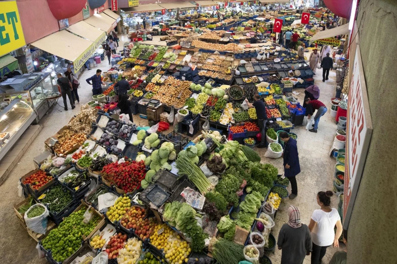 Türkiye’nin hal pazarlarında şok eden fiyat farkları! İşte şehir şehir sebze ve meyve fiyatları