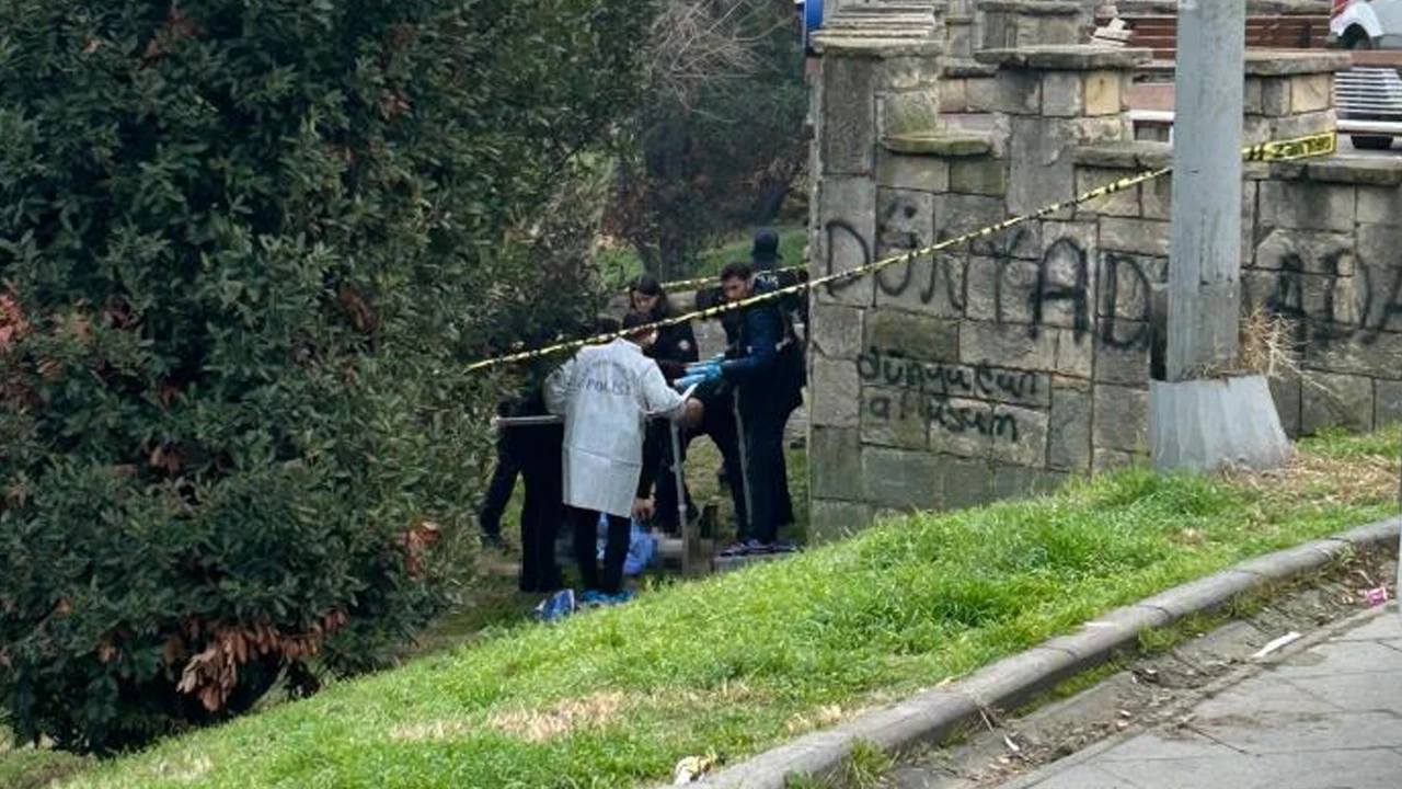 Bayrampaşa'da silahlı intihar vakası: Kumarda parasını kaybetti, canına kıydı!