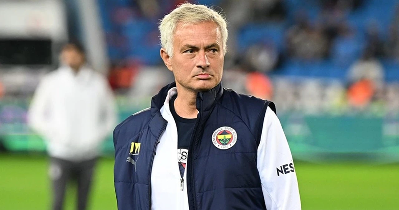 Ünlü yorumcudan Jose Mourinho hakkında flaş sözler: Kafayı yemiş