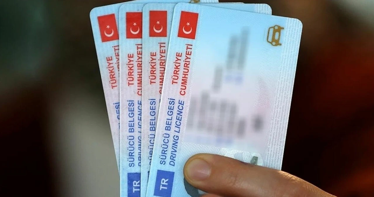 2025 ehliyet fiyatları belli oldu! Direksiyon sınav ücretlerine büyük zam!