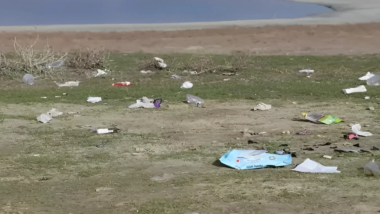 Burdur Gölü kuruyor: 50 yılda 20 metre su kaybı ve kirlilik alarmı!