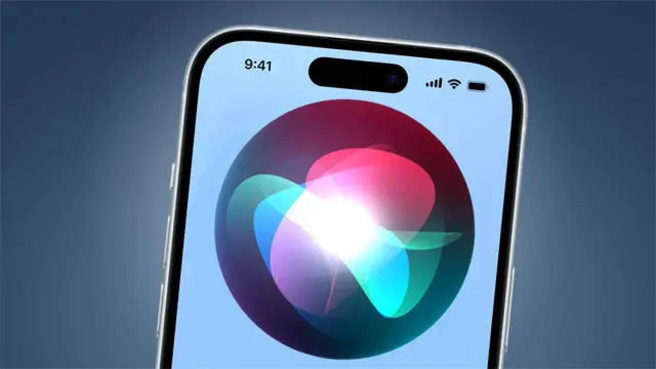 iOS 18.4 ile Siri, akıllı asistan olmaktan çıkıp gerçekten kişisel yardımcı olacak!