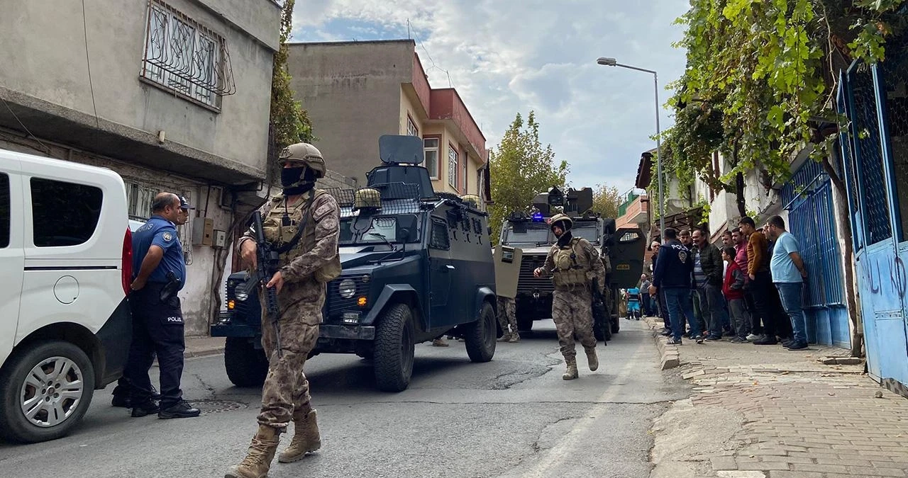 Van'da terör örgütlerine yönelik operasyon: 13 gözaltı