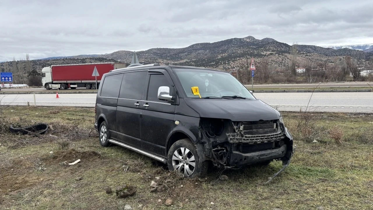 Çorum'da zincirleme trafik kazası: 2 ölü, 5 yaralı