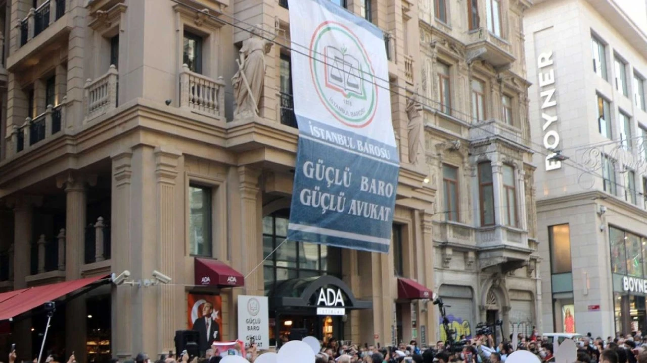 İstanbul Barosu olağanüstü kurultay kararı aldı