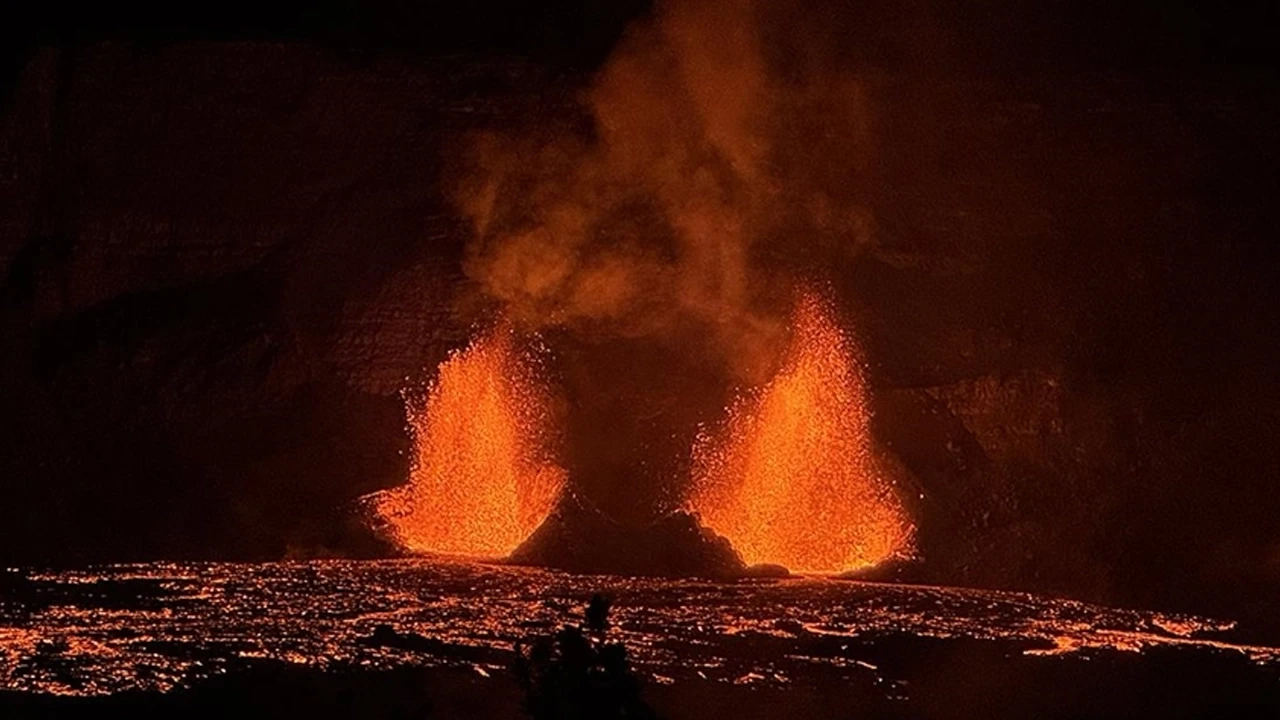 Hawaii’de Kilauea Yanardağı yeniden lav püskürttü