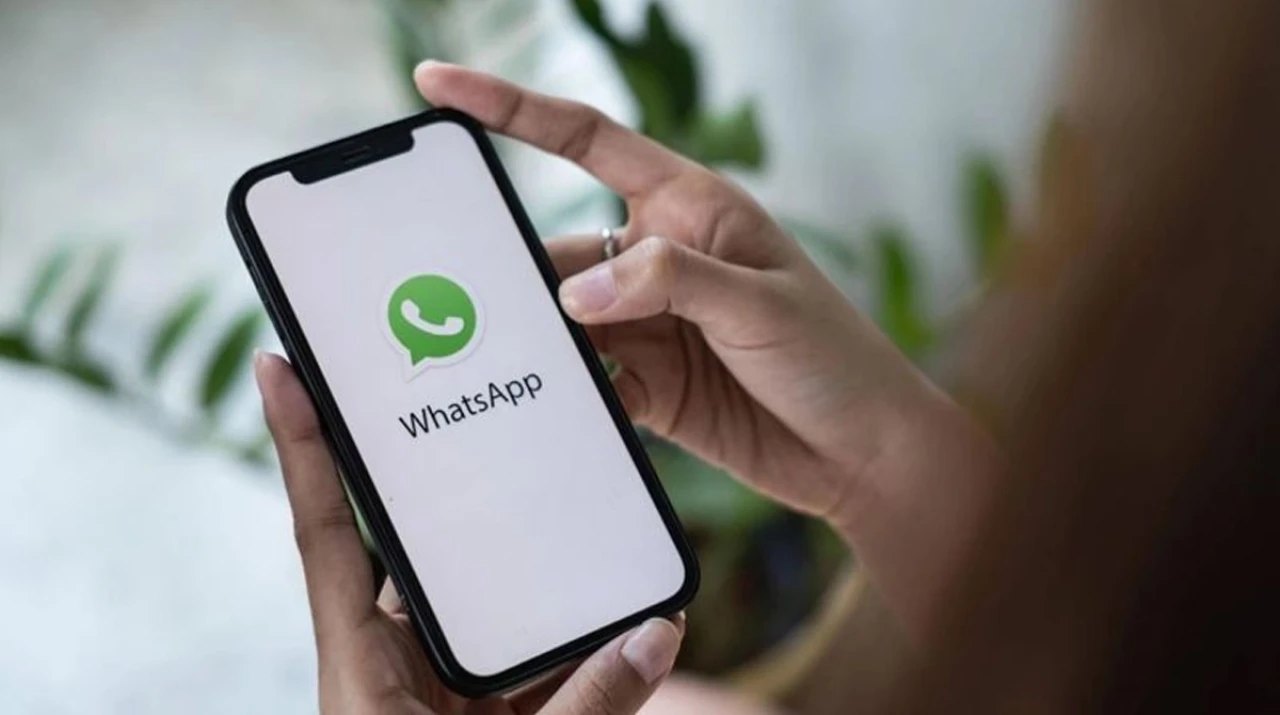 WhatsApp'a yeni özellik mi geliyor? Profile sosyal medya hesabı nasıl eklenecek?