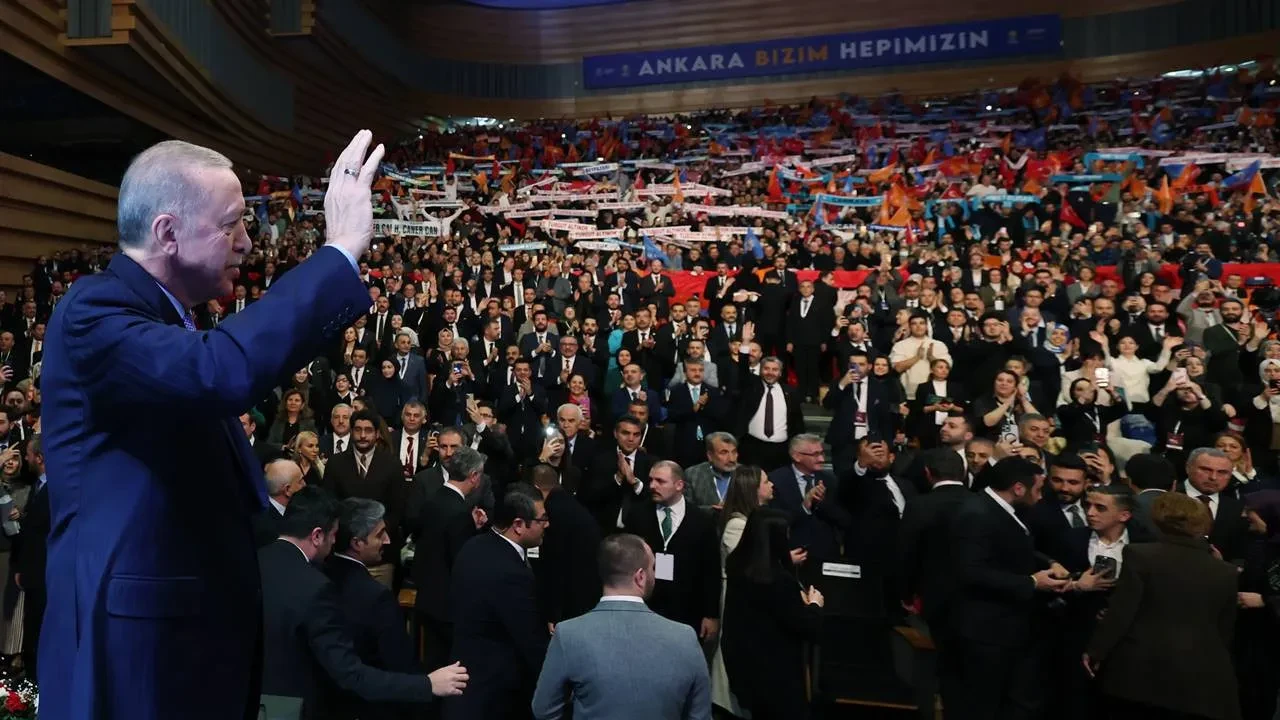 AK Parti 8. Olağan Büyük Kongre nerede, saat kaçta,yapılacak?