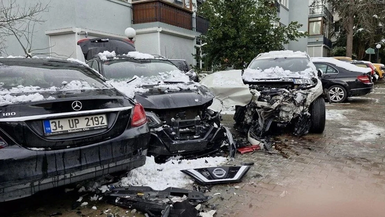 Sarıyer’de feci kaza: 1 ölü, 4 araç zarar gördü