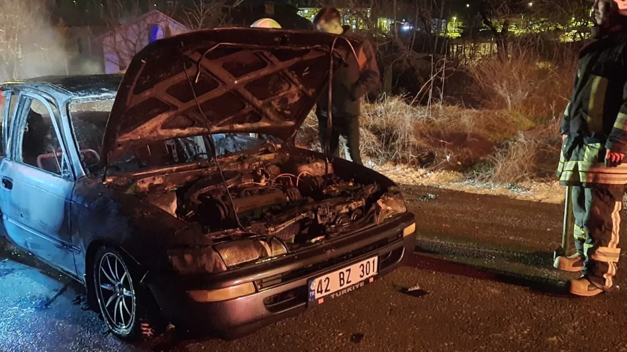 Konya’da araç yangını: 1 kişi hayatını kaybetti, 2 kişi yaralandı