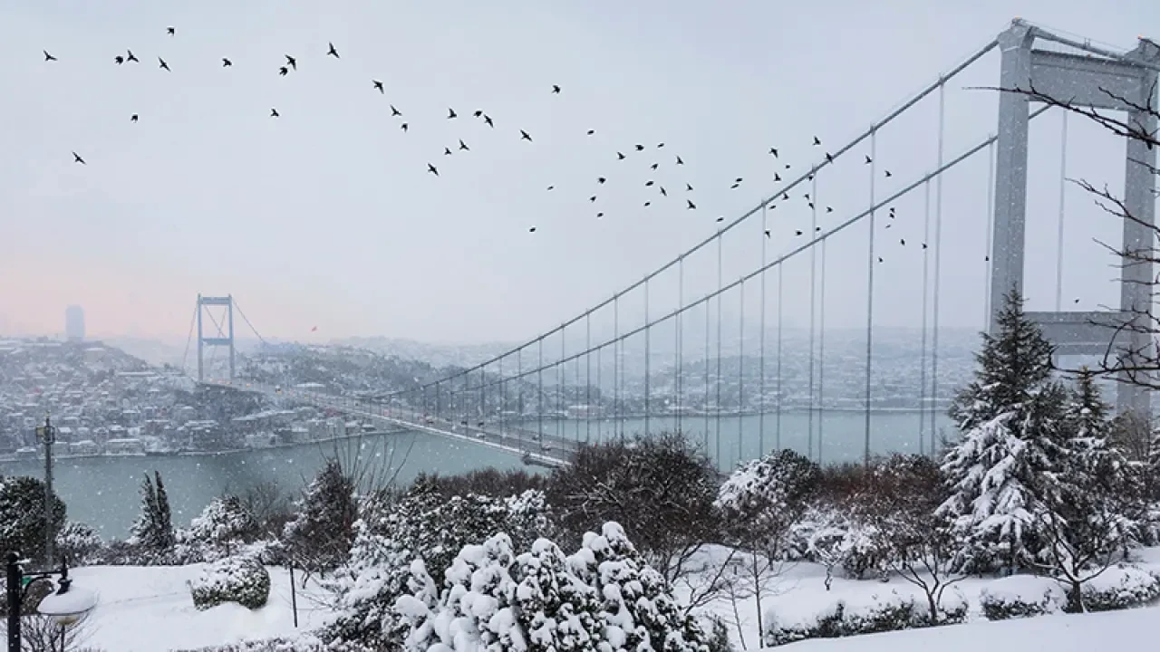 Kar yağışı İstanbul'u etkisi altına aldı: İşte alınan önlemler...