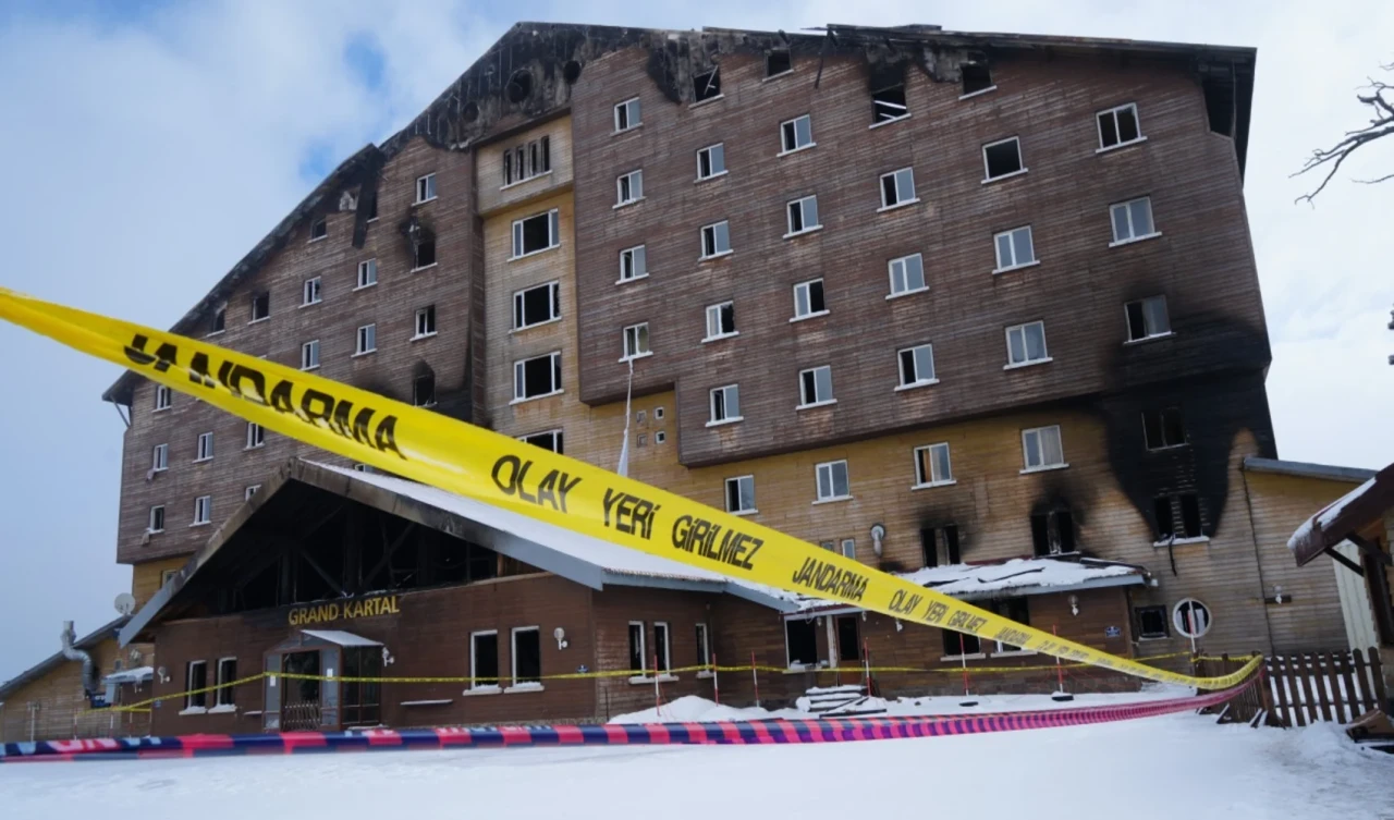 Kartalkaya'daki otel yangınını araştırma komisyonunun üyeleri açıklandı