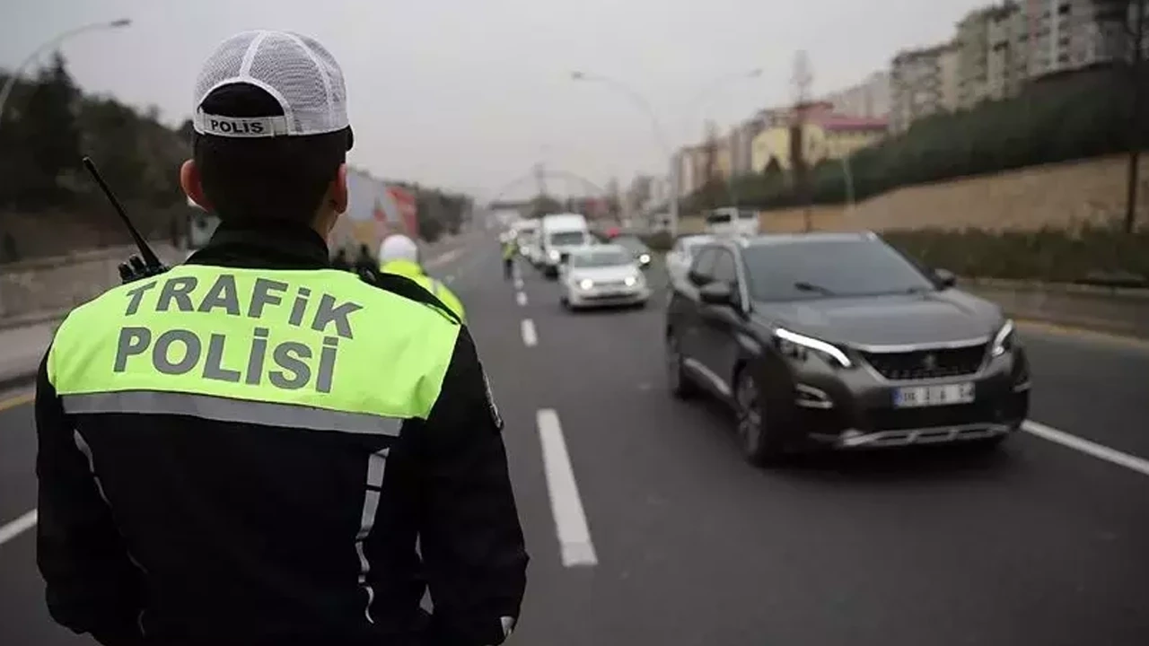 Bugün Ankara’da hangi yollar kapalı, ne zaman açılacak? Ankara’da yollar kapatıldı mı? Emniyet Müdürlüğü duyurdu!