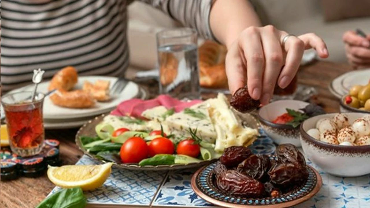 Sağlık Bakanlığı’ndan Ramazan için beslenme rehberi: Sahur ve iftar önerileri