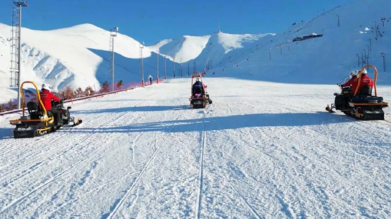 Palandöken'de çığ bölgesinde kayak yapmaya devam eden snowboardcuya ceza