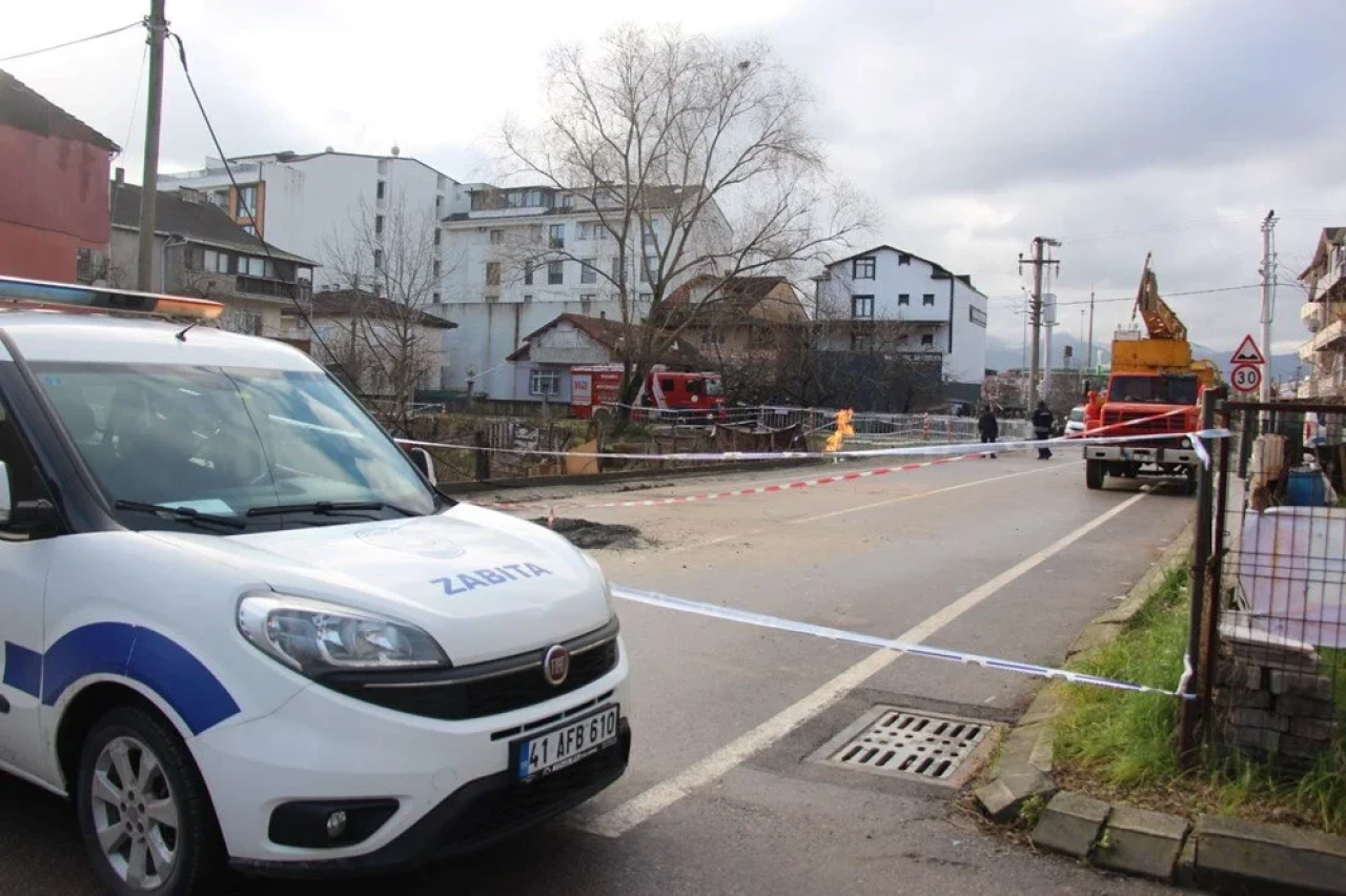 Kocaeli'de metan gazı yangını iki gündür devam ediyor