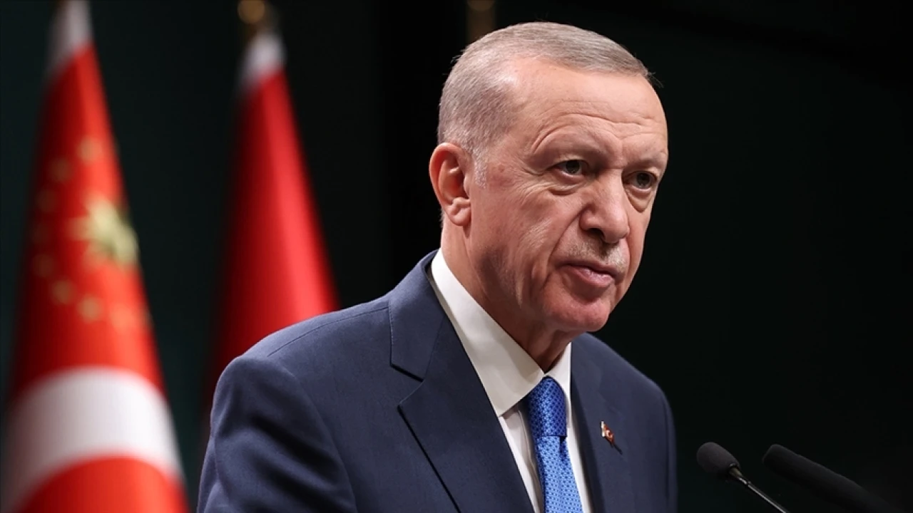 Cumhurbaşkanı Erdoğan, Barış Manço'yu vefatının 26. yıl dönümünde andı