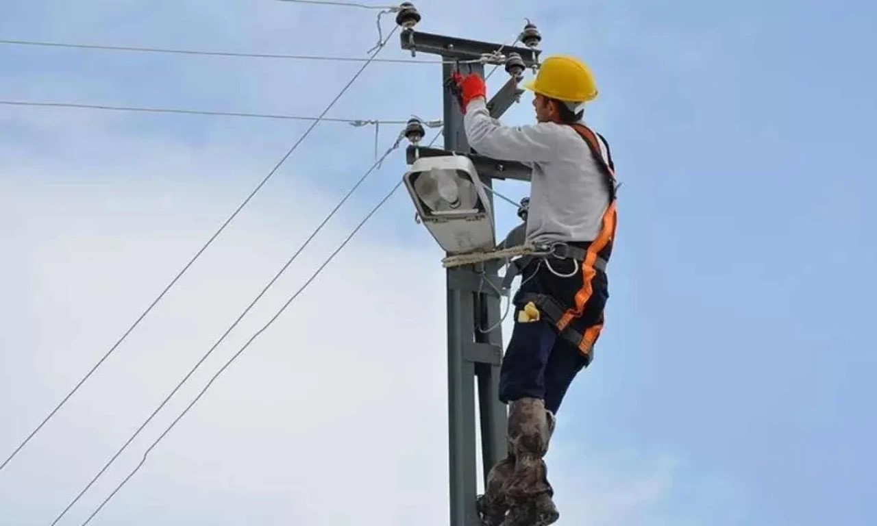 24 Şubat İzmir elektrik kesintisi: İzmir'e elektrikler ne zaman, saat kaçta gelecek?