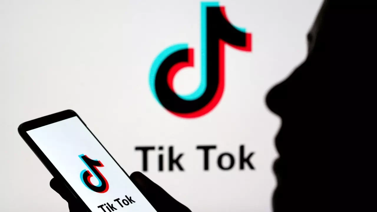 TikTok, ABD'ye geri döndü! İsteyen Google Play Store ve App Store'dan indirebilecek