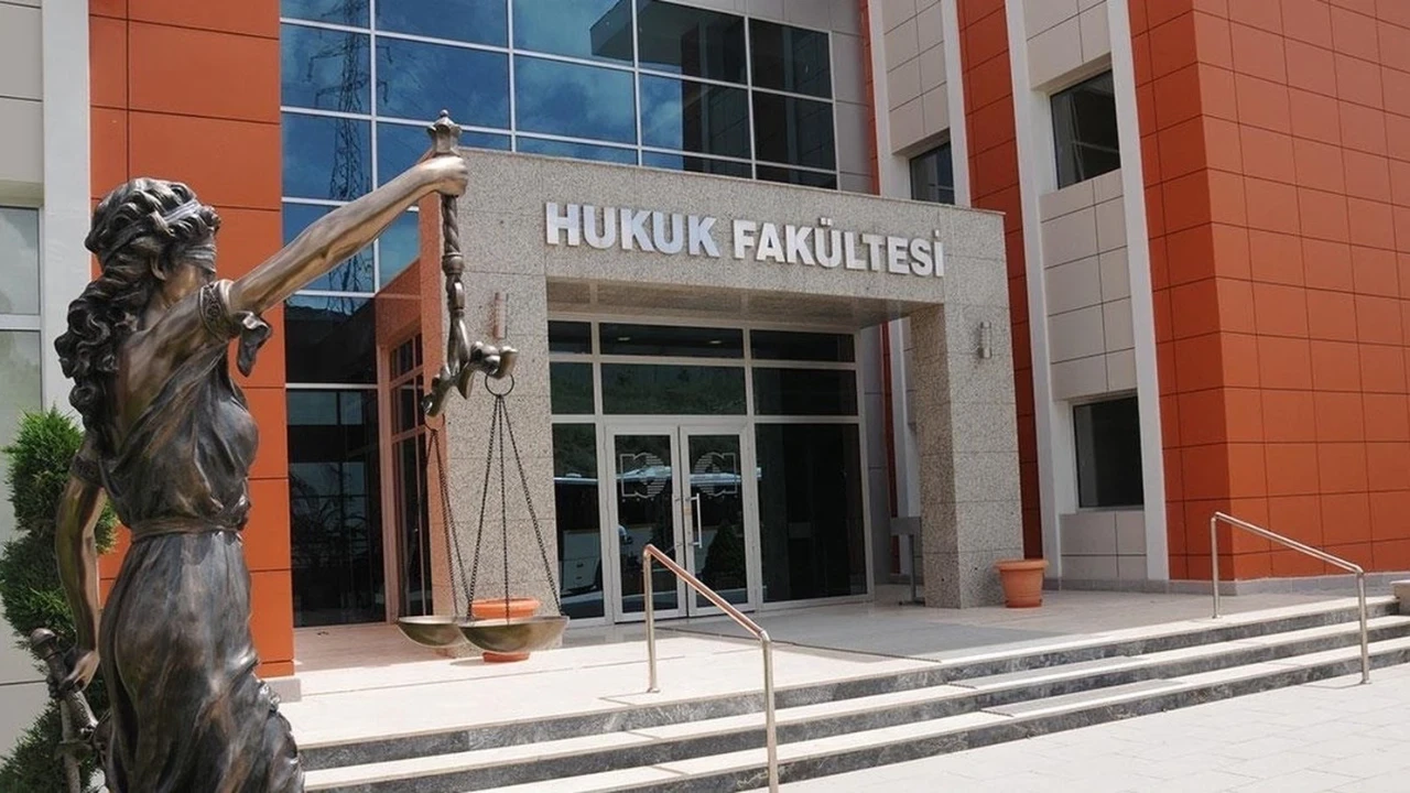 DGS ile hukuk fakültesine geçiş kalktı mı? Adalet bölümü hakkında son durum