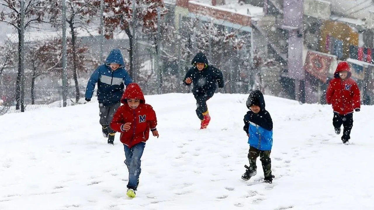 Zonguldak'ın iki ilçesinde eğitime ara!