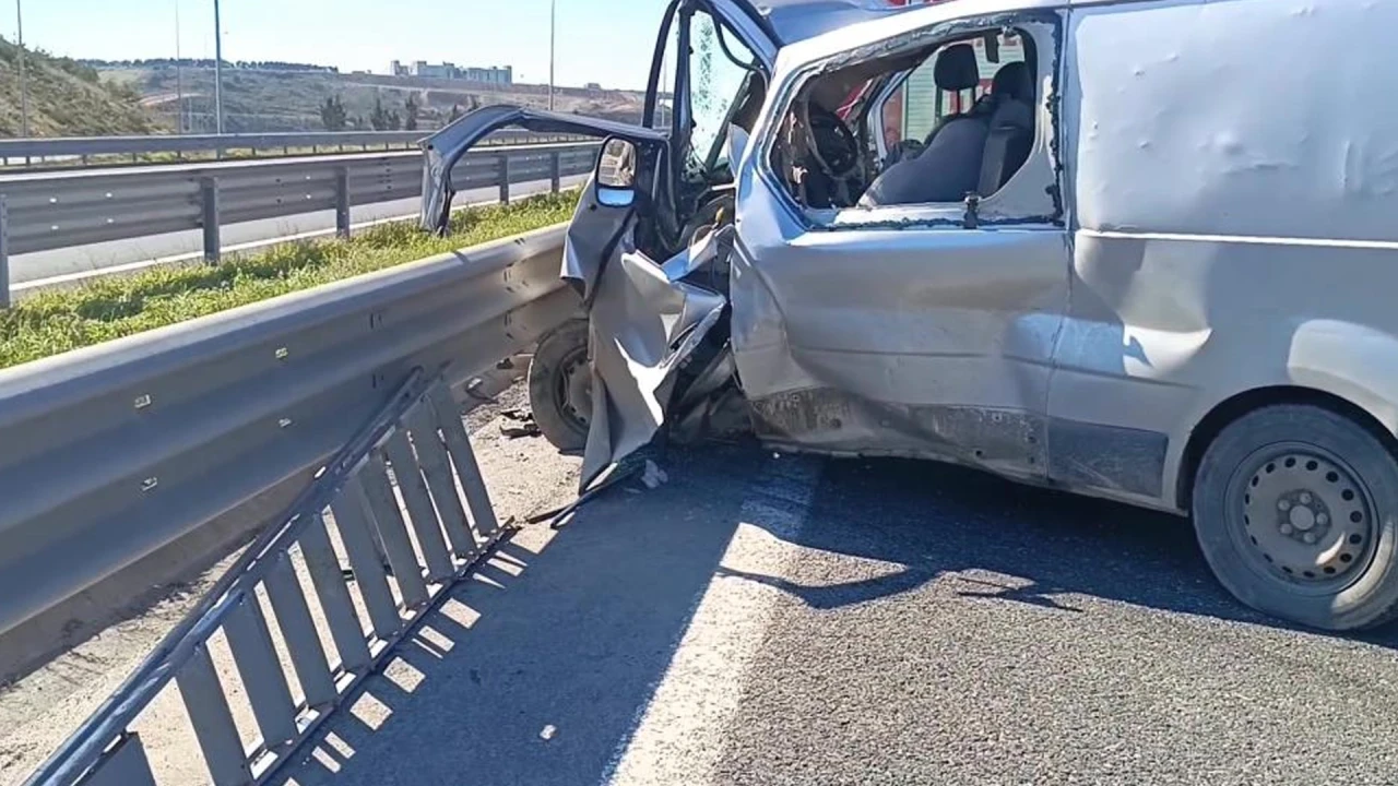 Kuzey Marmara Otoyolu'nda feci kaza: Tır ile otomobil çarpıştı! Ölü ve yaralılar var