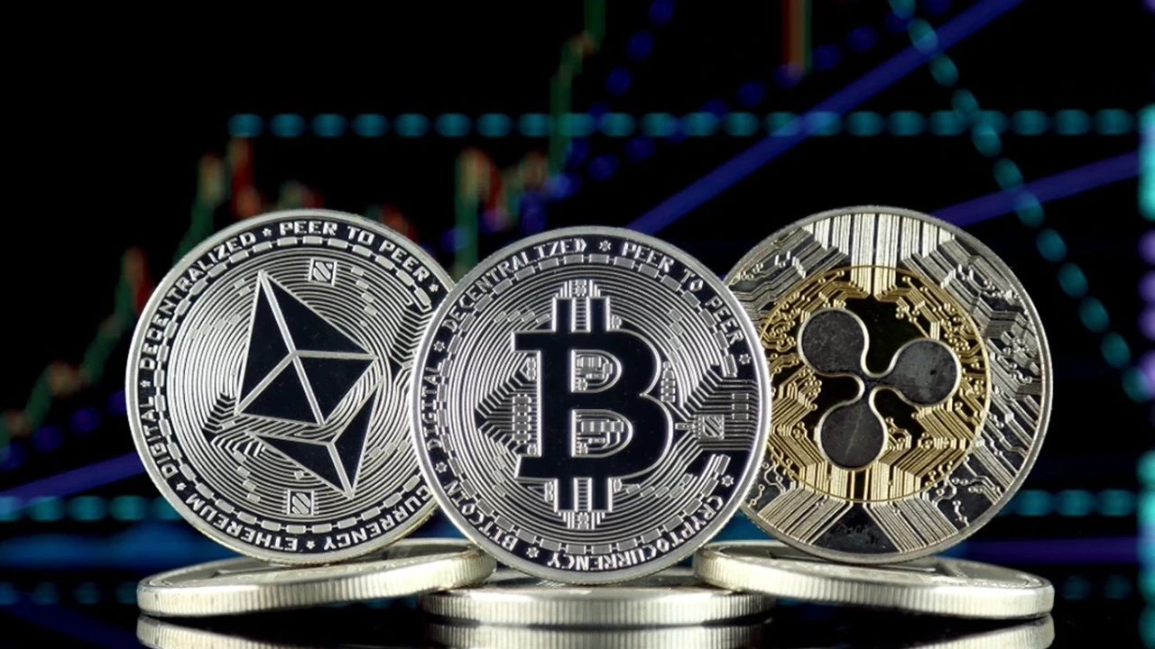 Bitcoin, Ethereum ve XRP fiyat analizi: Üç kripto parada rekor bekleniyor!