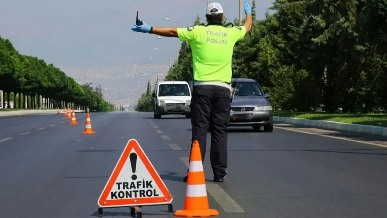 Haftanın ilk iş gününde kara yollarında son durum ne? İşte 3 Mart güncel trafik durumu!