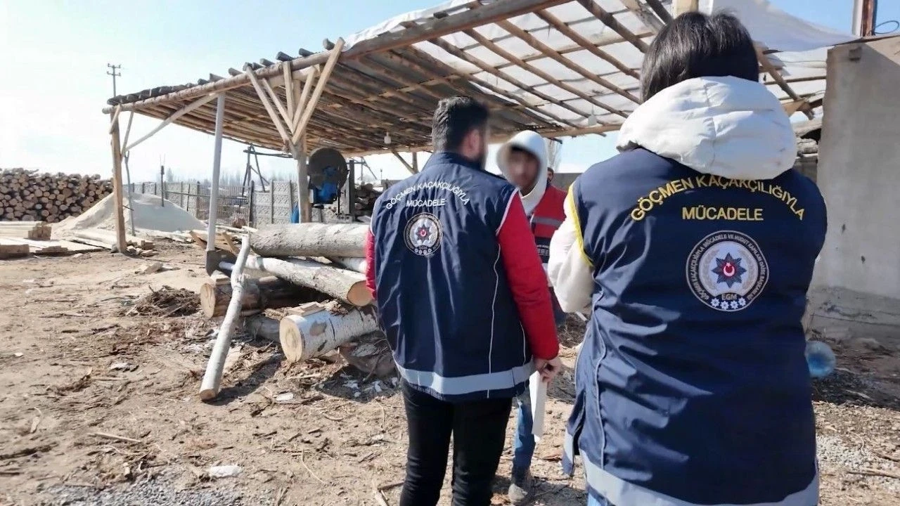 Iğdır'da düzensiz göçmen çalıştıran 15 iş yerine eş zamanlı operasyon