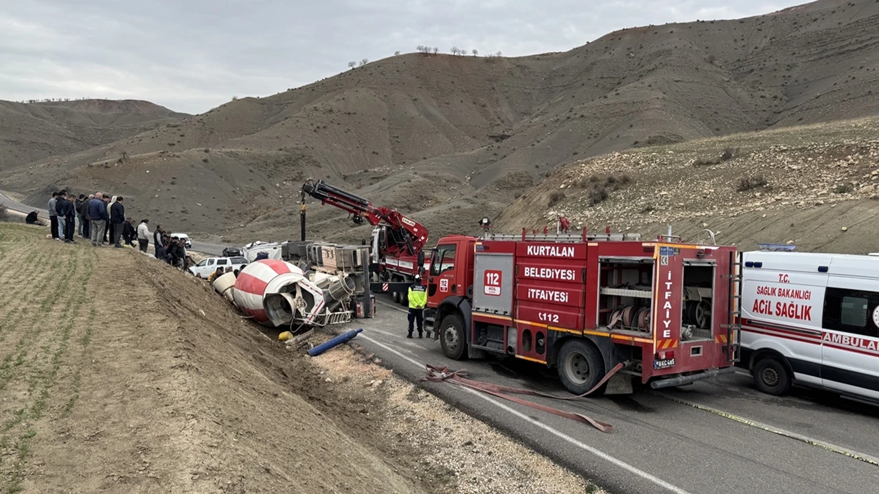 Siirt’te beton mikseri devrildi: Sürücü hayatını kaybetti