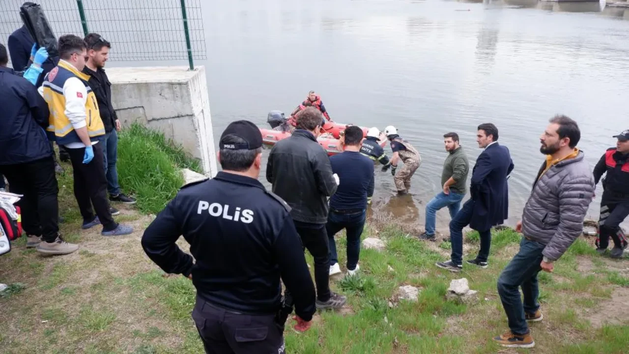 Edirne'de korkunç görüntü: Meriç Nehri'nde sürüklenen ceset buldular!