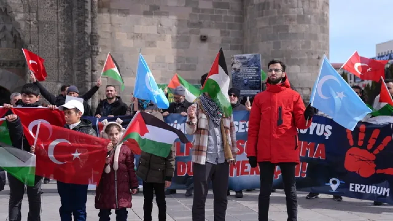 Erzurum’da sağlık çalışanları, soğuğa rağmen Gazze için yürüdü