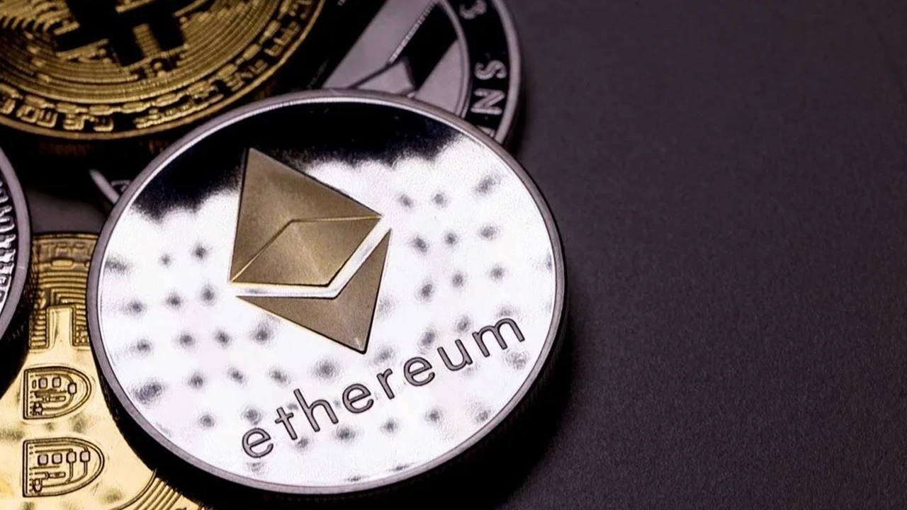 Ethereum (ETH) kritik seviyelere geriledi: 1440 dolar son savunma noktası mı?