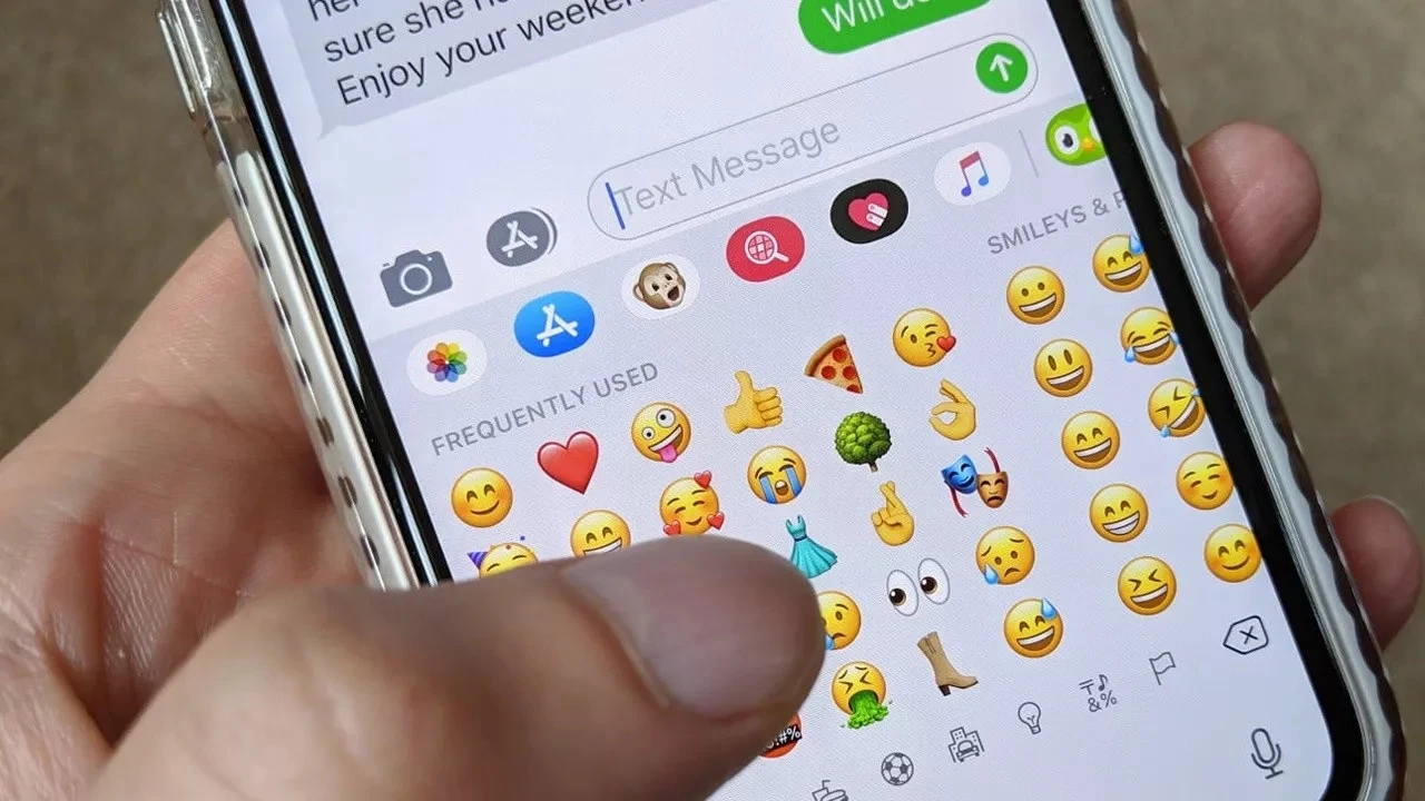 iPhone’a yeni emoji geliyor: Bitkin, tükenmiş, yorgun ruh hali olanlar bu emojiyi çok sevecek!