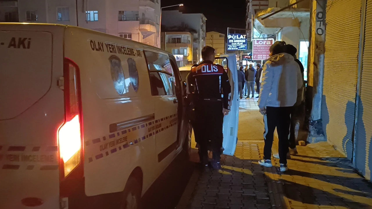 Hatay'da bir kişi tüfekle kendini yaraladı