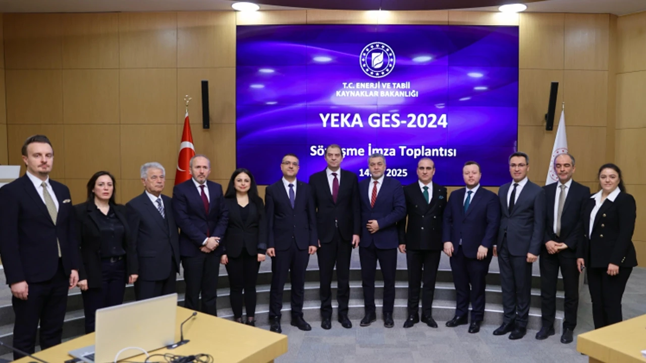 YEKA GES-2024’te imzalar atıldı: 800 MW kapasiteli güneş enerjisi projeleri hayata geçiyor