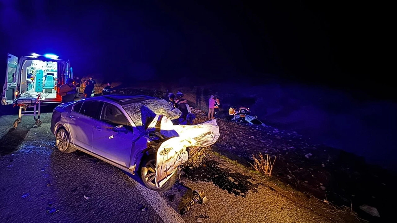 Şanlıurfa'da trafik kazası: 4 kişi hayatını kaybetti