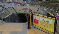 Pendik metroda yürüyen merdivene sıkışan kadının parmakları koptu