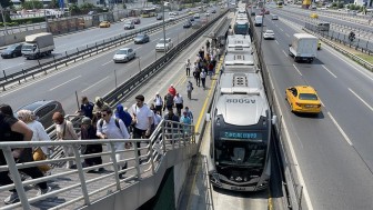 İstanbulluların sıcak havada metrobüs çilesi! Klimalar çalışmıyor mu?