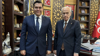 Martı'nın kurucusu Oğuz Alper Öktem, MHP lideri Bahçeli ile buluştu