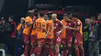 Galatasaray, Beşiktaş'ı 2-1 mağlup etti! Liderlik koltuğunu sağlamlaştırdı