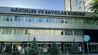 HSK'da dehşet: Başmüfettiş bıçaklandı!