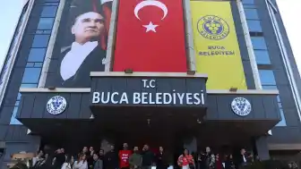 Buca Belediyesi'nde Genel-İş Sendikası üyesi işçilerden grev!