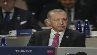 Cumhurbaşkanı Erdoğan, Esad konuşurken salonu terk etti