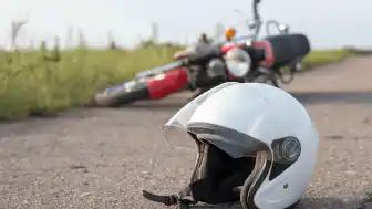 Motosiklet kazalarını önlemek için yeni ekipman düzenlemesi: Kask yetmeyecek