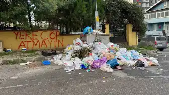 İşçiler ile belediye anlaştı, Kartal'da çöpler halen toplanmadı