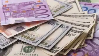 Dolar ve euro haftanın son gününde kaç TL oldu?